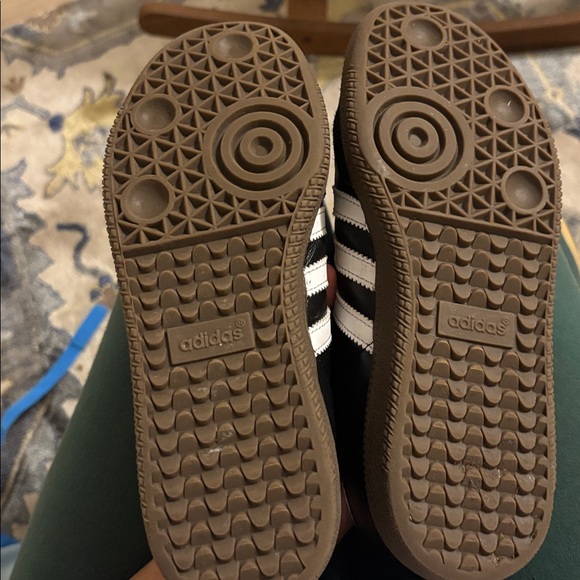 Adidas Black and White Classic Sneakers - Picture 7 of 9